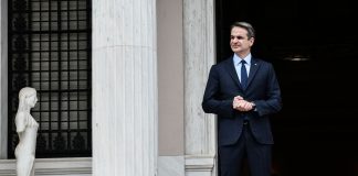 Τι θα γίνει με τα μπλόκα τα Χριστούγεννα – Συνεχίζει να επενδύει στον κοινωνικό αυτοματισμό η κυβέρνηση, παρά τις διευκολύνσεις των αγροτών