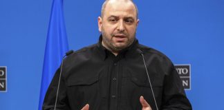 Φήμες ότι εγκατέλειψε την Ουκρανία και ο πρώην υπ. Άμυνας – Εμπλέκεται στο σκάνδαλο με τις μίζες