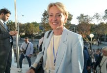 Η Σδούκου παρεμβαίνει στον διάλογο για την Κεντροαριστερά, κατηγορεί το ΠΑΣΟΚ για υποκρισία