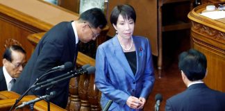 Κινέζος διπλωμάτης απείλησε ότι θα αποκεφαλίσει την πρωθυπουργό της Ιαπωνίας