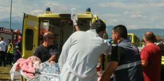 Μαγνησία: Ανατροπή λεωφορείου με 40 επιβάτες – 12 γυναίκες τραυματίες