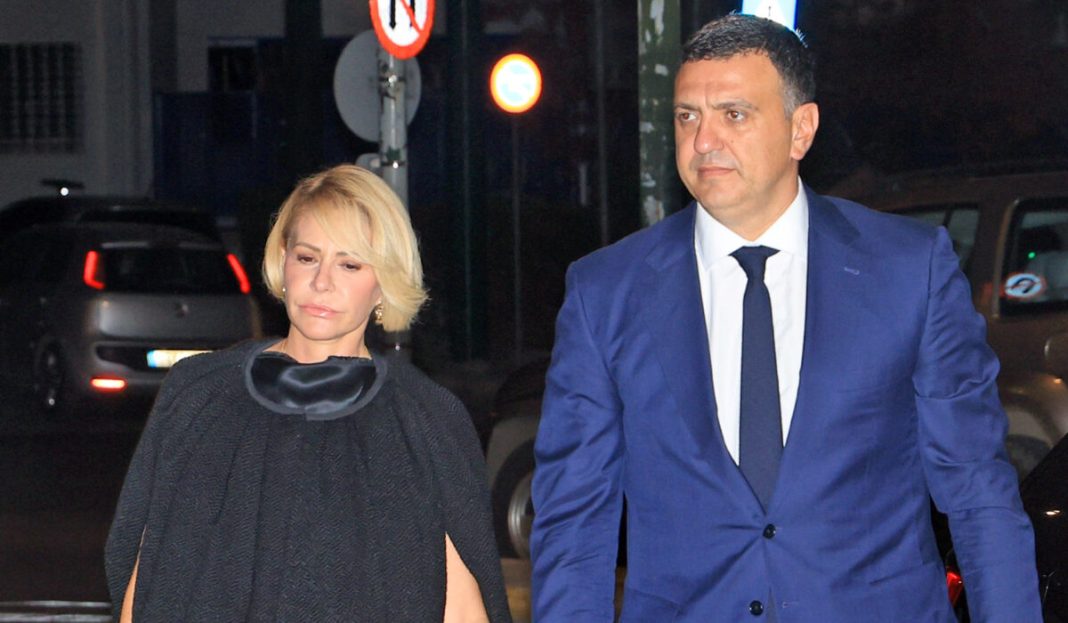 VASILIS-KIKILIAS-TZENI-MPALATSINOU-1200x700