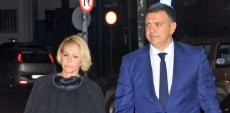 Ο δείπνος της Κίμπερλι με τον Βασίλη Κικίλια και την Τζένη Μπαλατσινού