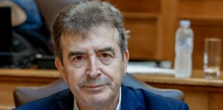 Χρυσοχοΐδης: Αυστηρές ποινές για πιστόλια και περίστροφα – Ποινικοποιούνται οι μπαλωθιές