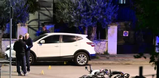 Άκουσα πέντε πυροβολισμούς, λέει μάρτυρας για το επεισόδιο με αστυνομικούς τραυματίες στον Άγιο Δημήτριο