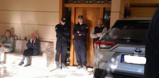 Απανθρωπιά: Κάνουν έξωση σε πατέρα με εγκεφαλικό και με παιδί καρκινοπαθές στη Γλυφάδα