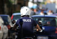 Κιλκίς: Παρέσυρε αστυνομικό με το αυτοκίνητο επειδή του έκοβε κλήση για παράνομη στάθμευση