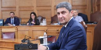 ΟΠΕΚΕΠΕ – Εξεταστική: «Τον γνωρίζω τον “Φραπέ”» παραδέχθηκε ο Αυγενάκης – Δήλωσε αθώος για όλα