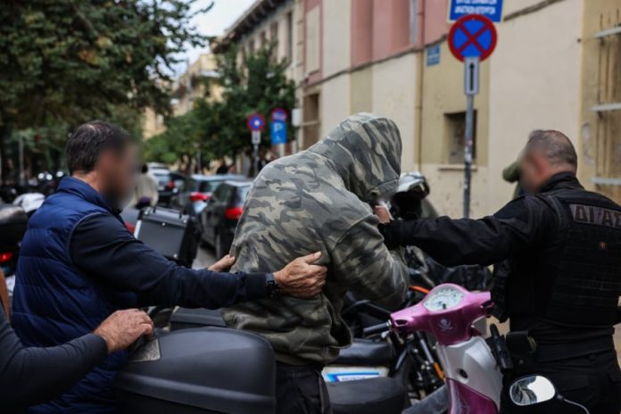 Βορίζια: Σε κατ’ οίκον περιορισμό ο 23χρονος ανιψιός του Καργάκη