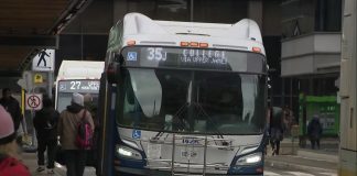 Μυστηριώδης 36χρονος οδήγησε λεωφορείο… σαν επαγγελματίας – Σταμάτησε σε κάθε στάση και ζητούσε εισιτήριο από τους επιβάτες