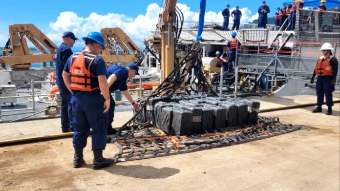 Η Κόστα Ρίκα και οι ΗΠΑ προχώρησαν στην κατάσχεση 4 τόνων κοκαΐνης στον Ειρηνικό