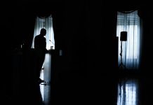 «Δεν βλέπω τίποτα, δεν ακούω τίποτα» η τακτική του επιτελείου Δένδια για τον καταδικασμένο για κλοπή στρατιωτικό στο ΥΠΕΘΑ, αλλά υπάρχουν θέματα