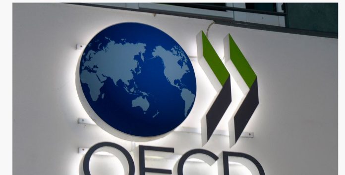 Έκθεση «βόμβα» του ΟΟΣΑ για τη συνταξιοδότηση: Τι αναφέρει