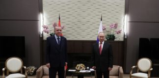 Ο Ερντογάν μίλησε τηλεφωνικά με τον Πούτιν – Συμφώνησαν να εντείνουν τις προσπάθειες για το ουκρανικό