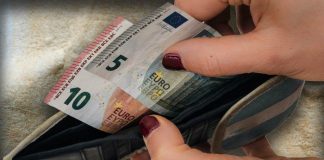 Γκρεμίζεται το αφήγημα της ισχυρής ανάπτυξης