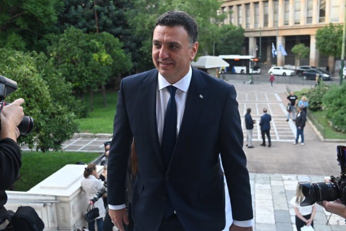 Παραγονταραίοι, ενδιάμεσοι και καιροσκόποι στη ΝΔ – Η απάντηση Κικίλια