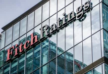 Oίκος Fitch: Η ελληνική οικονομία, αναβαθμίστηκε από “ΒΒΒ-” σε “ΒΒΒ”