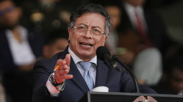 Ο πρόεδρος της Κολομβίας αναστέλλει την ανταλλαγή πληροφοριών με τις ΗΠΑ