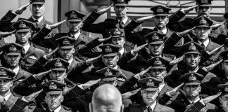 «Όχι άλλες προσβολές και απαξίωση κ. Δένδια»! Ανήμερα της εορτής της ΠΑ ο ΥΕΘΑ «ξαναχτύπησε»