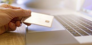 Χαλκίδα: Ρομά παραβίαζαν τραπεζικούς λογαριασμούς και έκαναν αγορές-μαμούθ