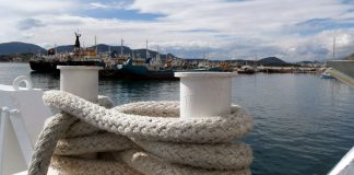 Σαλαμίνα: Νεκρός οδηγός αυτοκινήτου που έπεσε στη θάλασσα από την προβλήτα