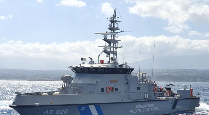 Επιχείρηση διάσωσης 39 παράνομων μεταναστών νότια των Καλών Λιμένων