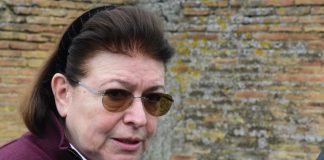 «Αστυνομία διαδικτύου» φτιάχνει η Μενδώνη για τους υπαλλήλους του ΥΠΠΟ – Σφοδρές αντιδράσεις από ΠΑΣΟΚ και ΣΥΡΙΖΑ