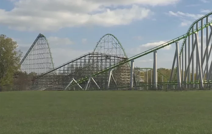 Ζευγάρι έσωσε τη ζωή ενός κοριτσιού σε τρενάκι του λούνα παρκ – Η «τρομακτική κραυγή» και η ανοιχτή ζώνη ασφαλείας