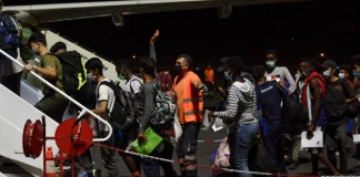 Η Γερμανία πιέζει για επιστροφές προσφύγων στην Ελλάδα – «Μειώσαμε τις ροές, η πολιτική μας αποδίδει», απαντά η Αθήνα