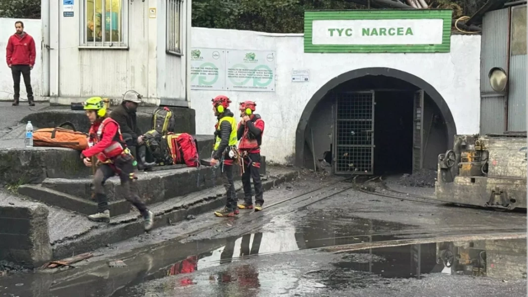 mixcollage-22-nov-2025-02-22-am-7837