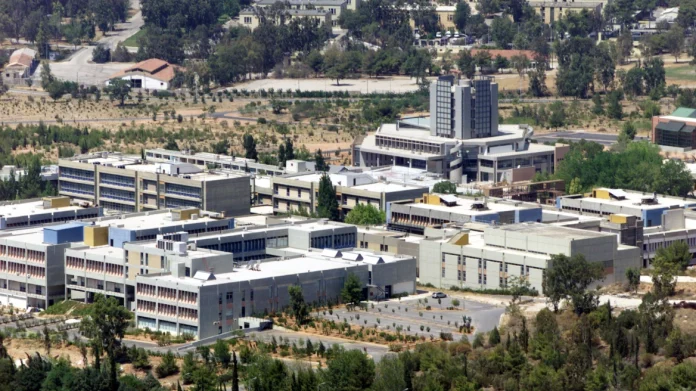 Καταλήψεις στο ΕΜΠ μετά την καταδίκη φοιτητή για σύνθημα σε τοίχο – Τι προβλέπει ο νέος νόμος για την παρεμπόδιση λειτουργίας σχολών