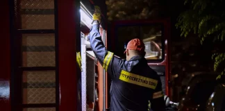 Αθήνα: Φωτιά ξέσπασε σε διαμέρισμα στο Νέο Κόσμο