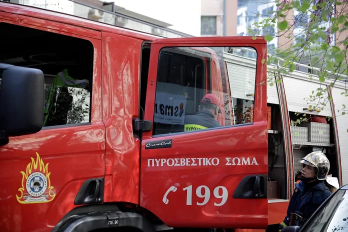 Πανικός στον Βόλο: Φορτηγάκι τυλίχθηκε στις φλόγες εν κινήσει – (ΦΩΤΟ)