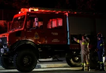 Πάτρα: Φωτιά σε συνεργείο στην περιοχή του Γλαύκου – (VIDEO)