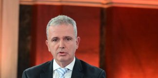 Με υπογραφή Σκλήκα το «κανόνι» των ΕΛΤΑ