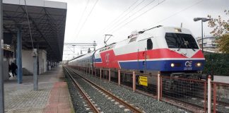 «Παραλίγο να είχαμε νέα Τέμπη»: Τρένο στη Λάρισα μπήκε σε λάθος γραμμή – «Κάτι έγινε με το κλειδί»