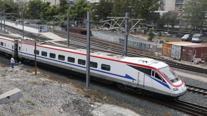 Γενιδούνιας στο topontiki.gr: Το τρένο μπήκε σε λάθος χάραξη, όχι σε λάθος γραμμή – Δικαιολογημένα πανικοβλήθηκε ο κόσμος