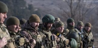 Ανταρσία των Ουκρανών στρατιωτών στην Ζαπορίζια: Σκότωσαν τον διοικητή τους στην Χουλιαΐπολε