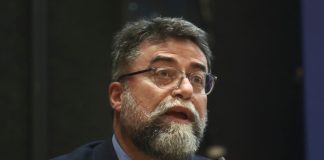 Οικονόμου στο «κόκκινο»: Δημόσιο ξέσπασμα κατά Μητσοτάκη για τα ΕΛΤΑ