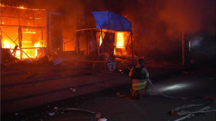 Τουλάχιστον πέντε νεκροί σε βομβαρδισμό της Ρωσίας στη Ζαπορίζια – (VIDEO)