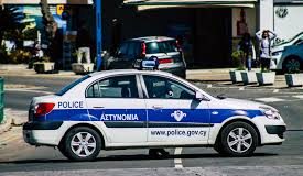 Επτά πιστόλια εντοπίστηκαν σε χωράφι στη Λευκωσία – Αυτοκίνητο εμβόλισε περιπολικό και διέφυγε προς τα κατεχόμενα