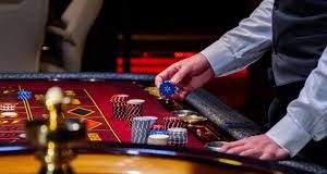 Η Αρχή για το Ξέπλυμα «παγώνει» περιουσίες του κυκλώματος των καζίνο – Δεσμεύσεις έως 1,33 εκατ. ευρώ σε λογαριασμούς και real estate