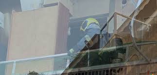 Πλατεία Αμερικής: Φωτιά σε πολυκατοικία – Εγκλωβίστηκαν ένοικοι