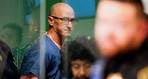 «Πίστευα ότι όσα συνέβαιναν δεν ήταν πραγματικά» – Τι λέει ο πιλότος που έφαγε παραισθησιογόνα μανιτάρια και προσπάθησε να ρίξει αεροπλάνο