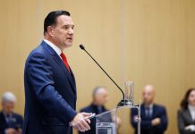 Το 4,4% των Ελλήνων δεν έχει ακούσει το όνομα του …Άδωνι!