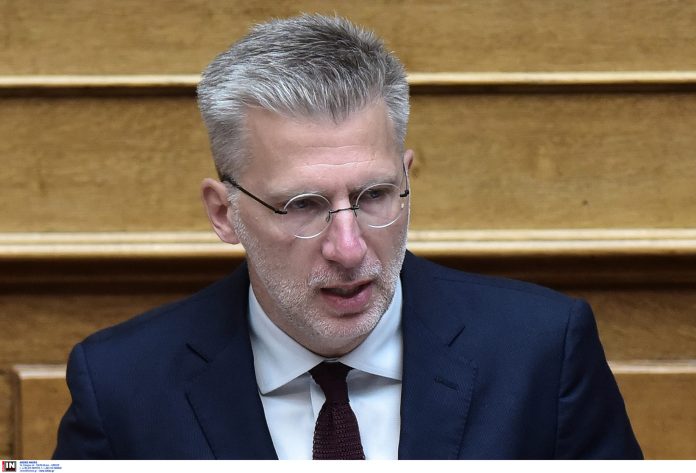 Σκέρτσος για Τσίπρα: Δεν μπορείς να μάθεις σε ένα γέρικο σκύλο, νέα κόλπα