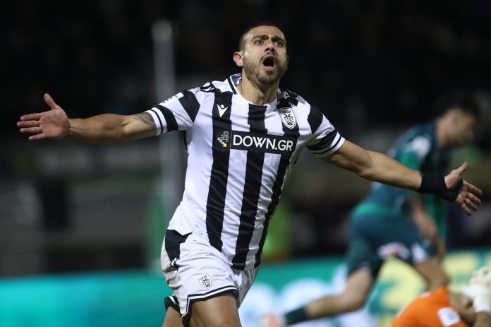 Λεβαδειακός – ΠΑΟΚ 2-3: Τεράστιο «διπλό» με ανατροπή και 10 παίκτες ο Δικέφαλος του Βορρά