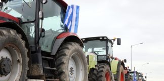 Κομοτηνή: Σε 24ωρη βάση πλέον το μπλόκο των αγροτών στην Εγνατία Οδό