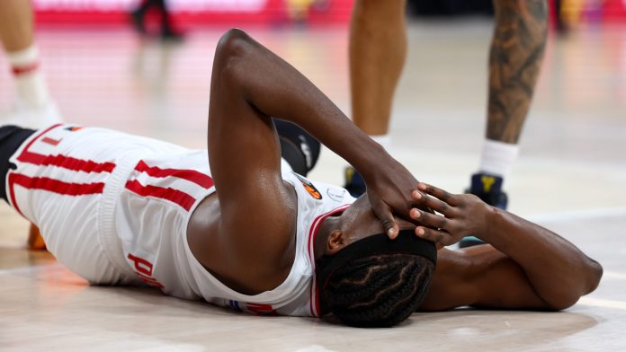 Μπαρτσελόνα – Ολυμπιακός 98-85: Παραδόθηκε… άνευ όρων