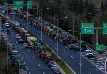 Μαύρα Χριστούγεννα προβλέπουν γαλάζιοι βουλευτές – Οι γκρίνιες και οι εκλογικές απώλειες